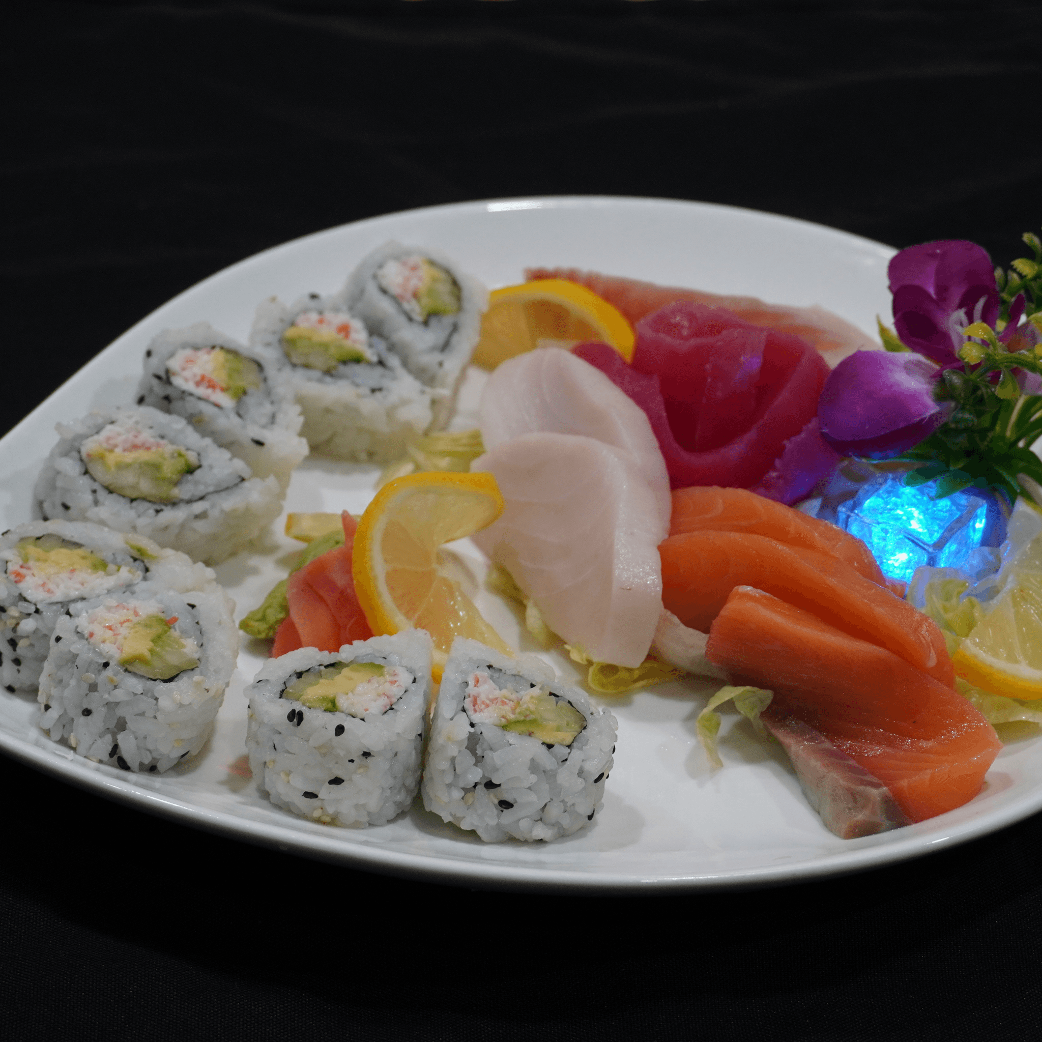 Sashimi Deluxe.